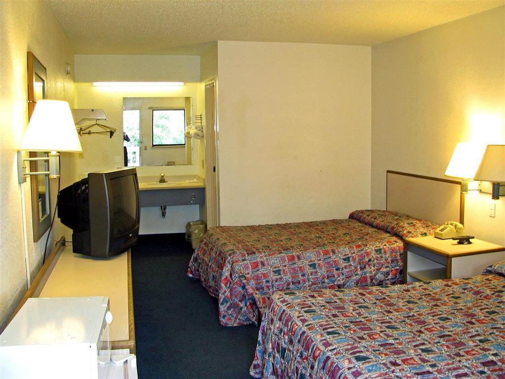 Days Inn By Wyndham Cincinnati I-71 Silverton Værelse billede